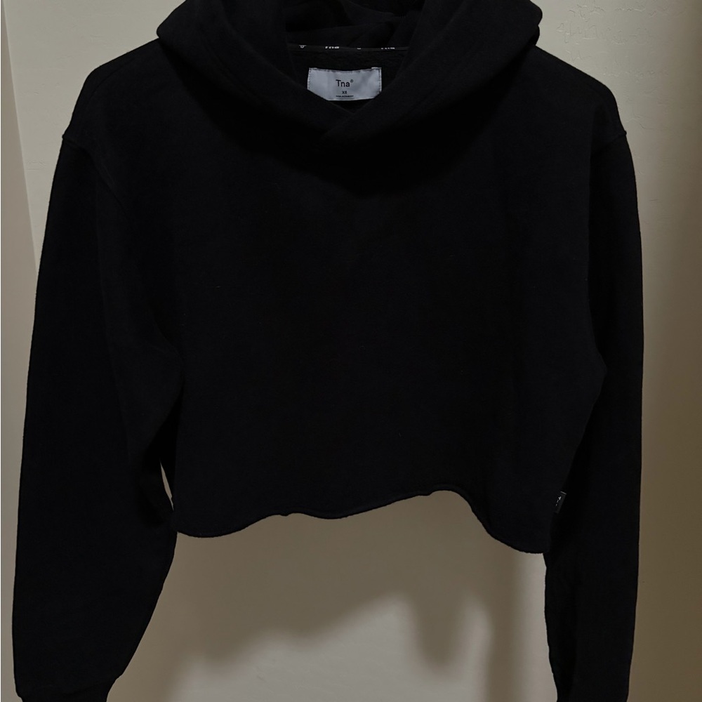 Aritzia TNA Black Perfect Cropped Hoodie - Picture 2 of 7